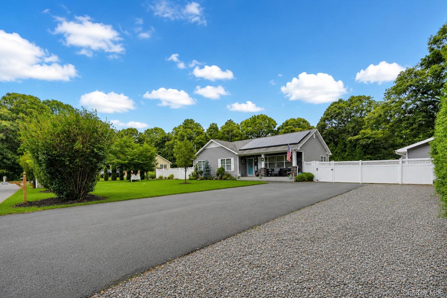 22 Deer Avenue