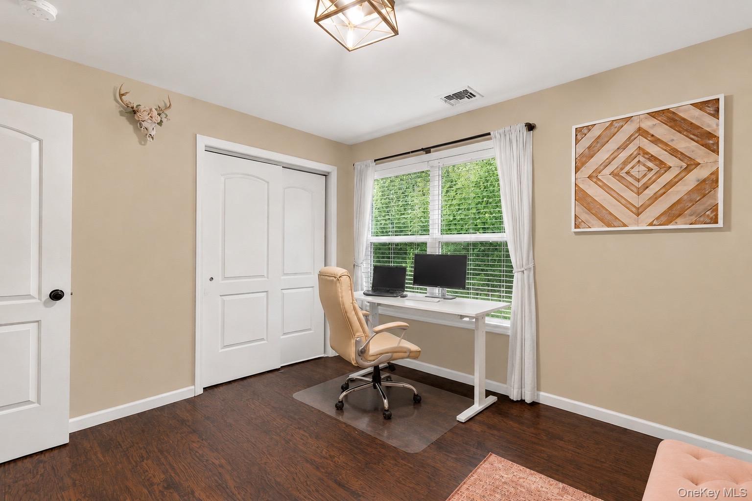 22 Deer Avenue