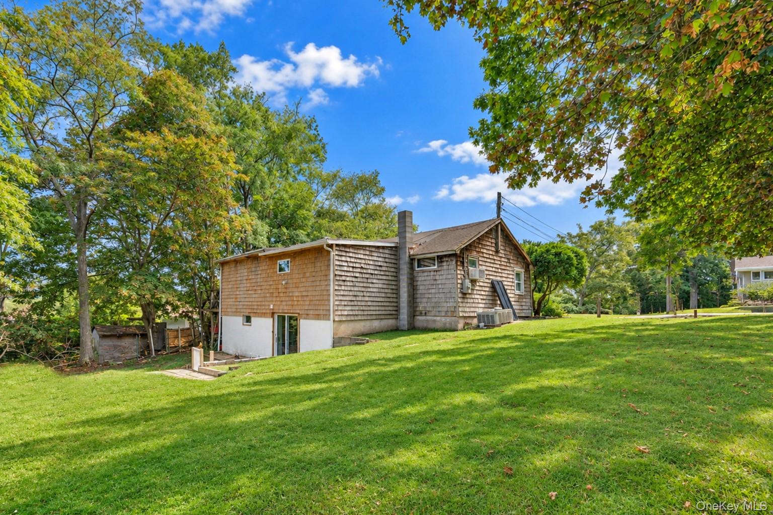 4 Holzman Drive