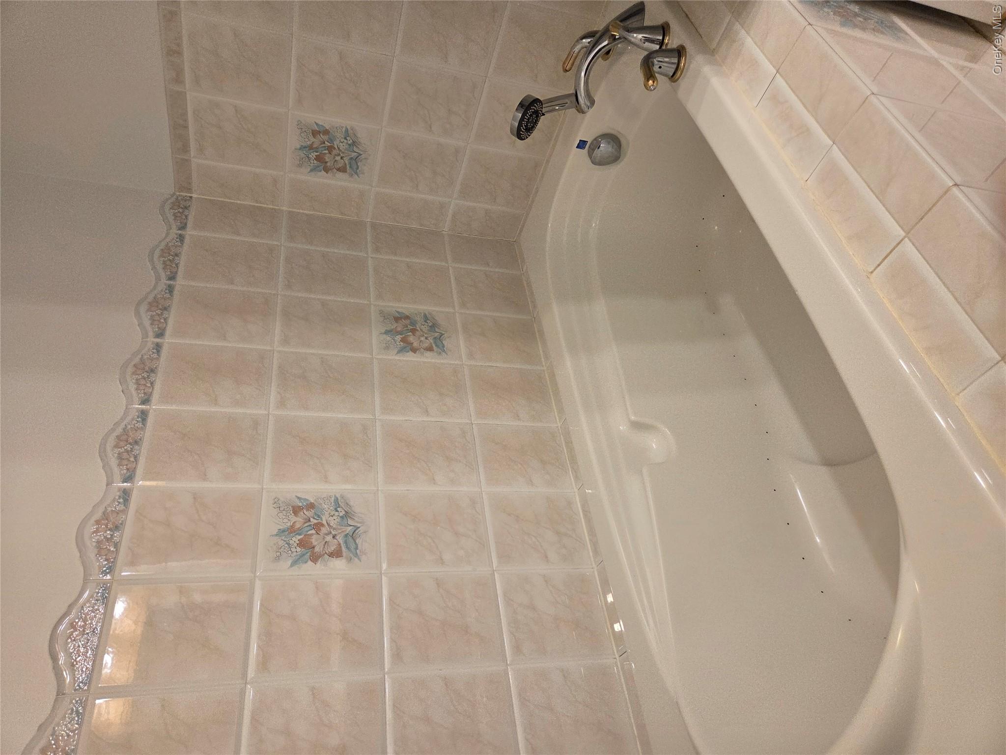 2 Pinetop Drive
