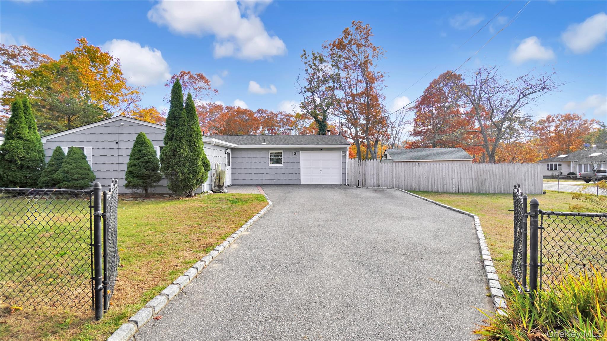2 Pinetop Drive