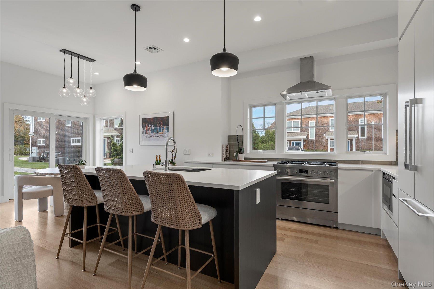 68 Foster Avenue Unit: 12