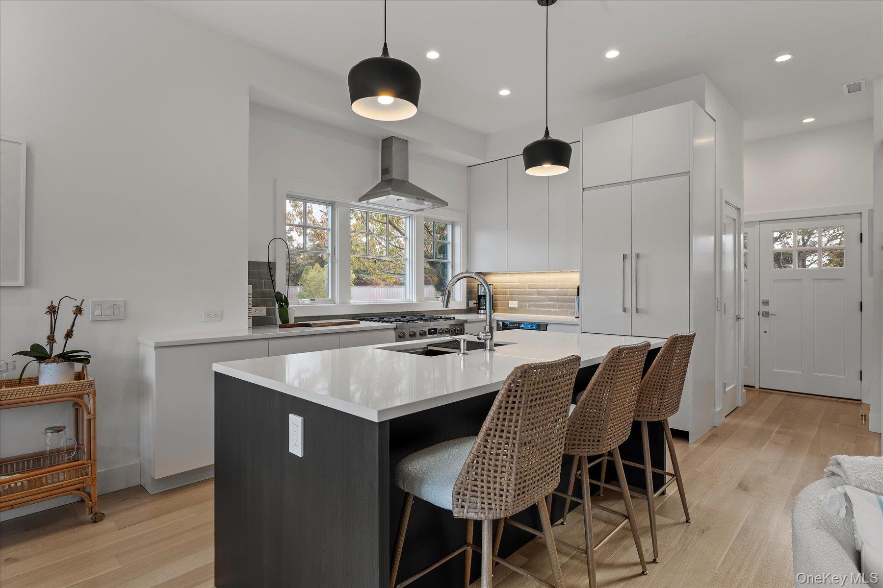 68 Foster Avenue Unit: 12