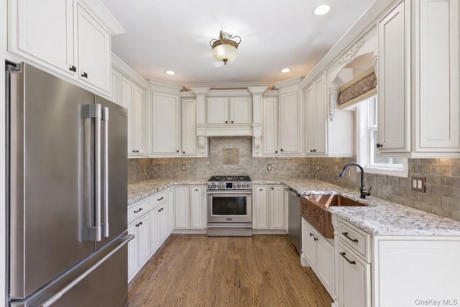 21 E Moriches Riverhead Road