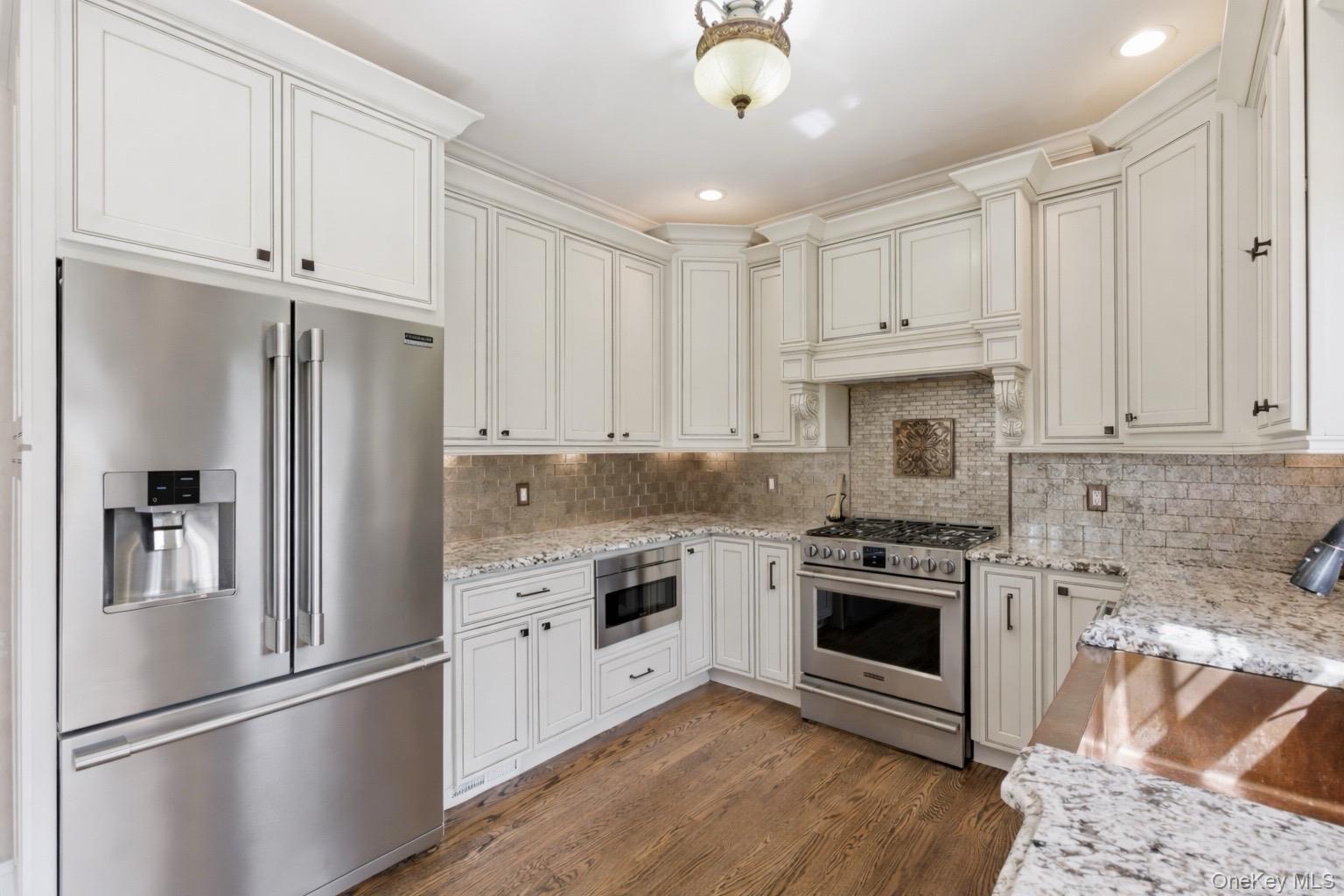 21 E Moriches Riverhead Road