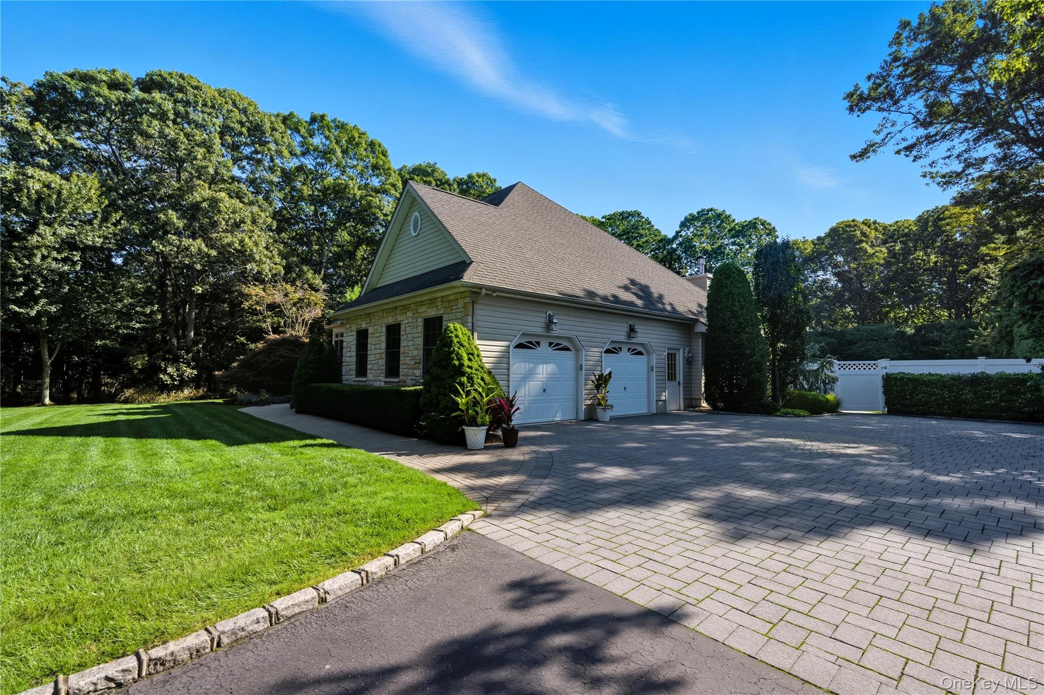 21 E Moriches Riverhead Road