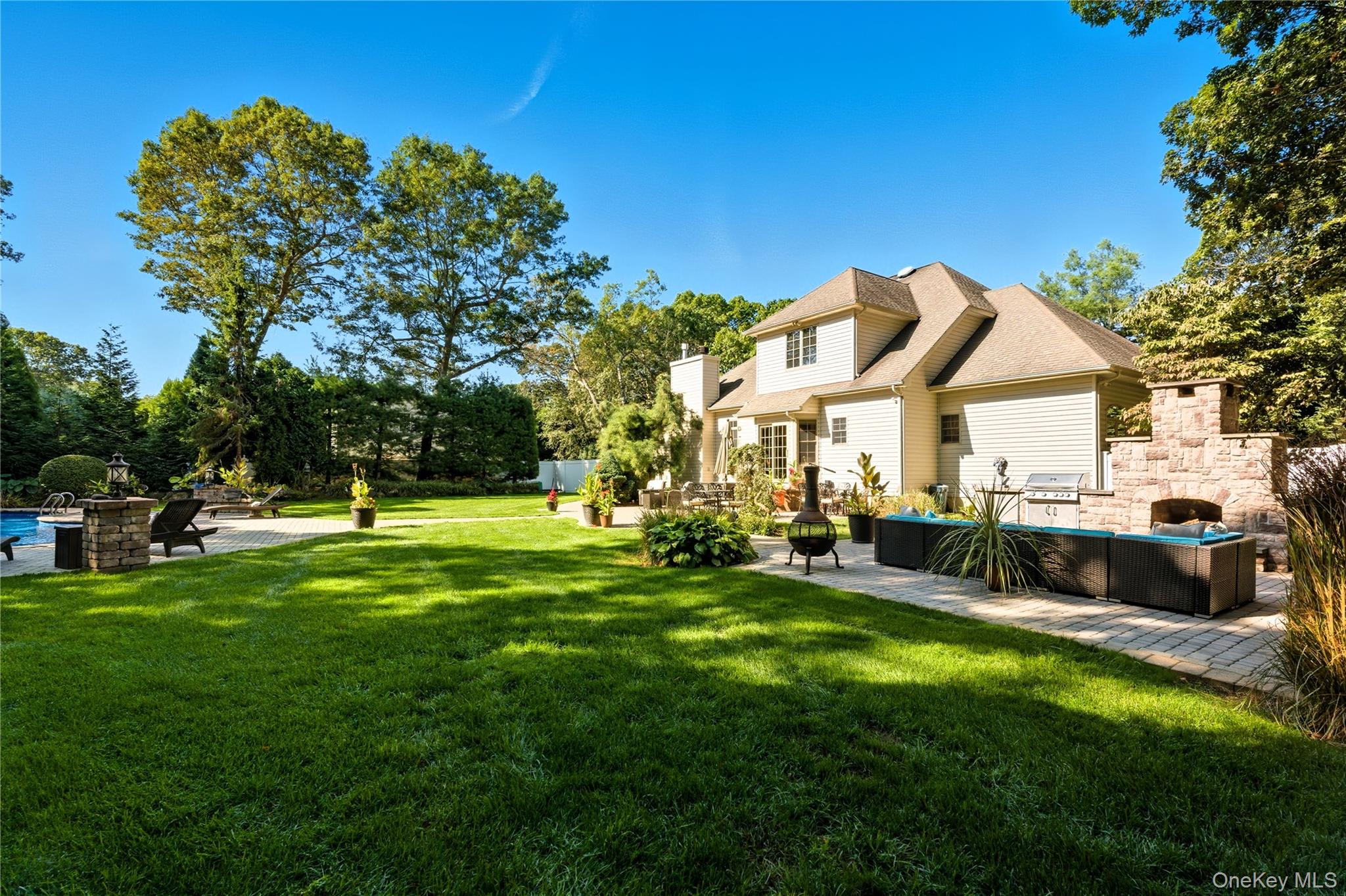 21 E Moriches Riverhead Road