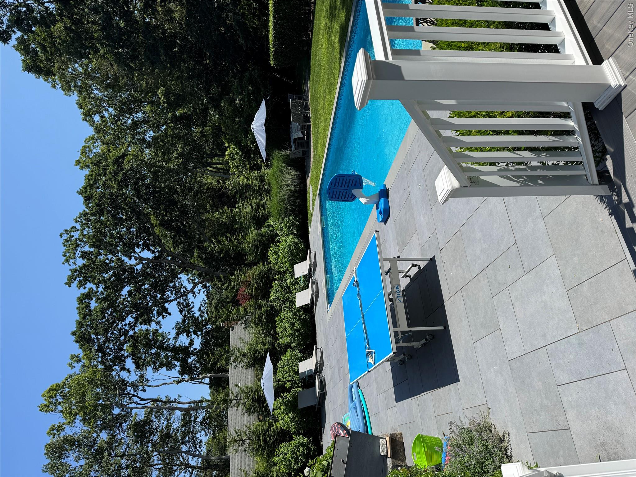 870 Noyack Road