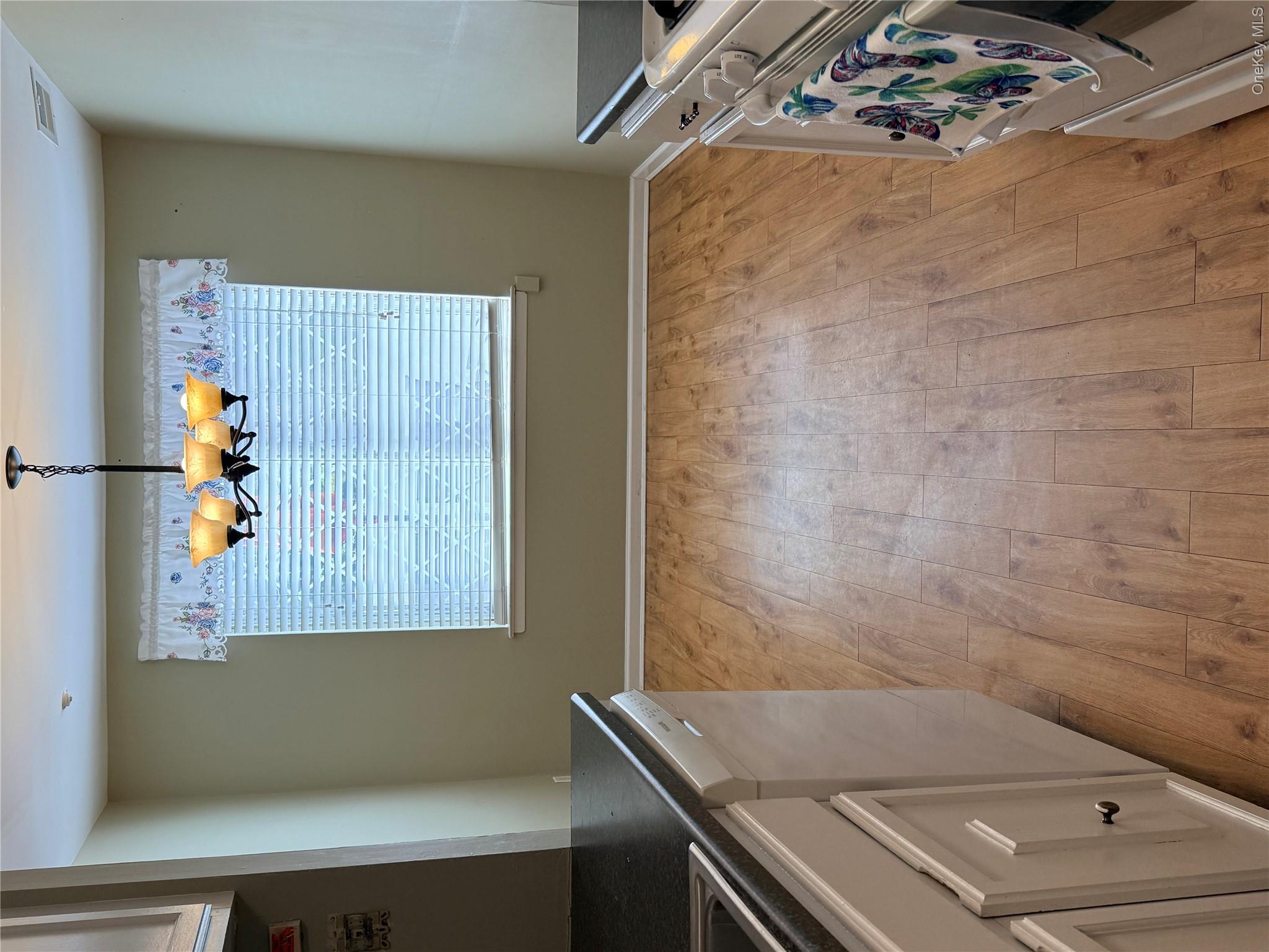 86 Birchwood Road Unit: 402