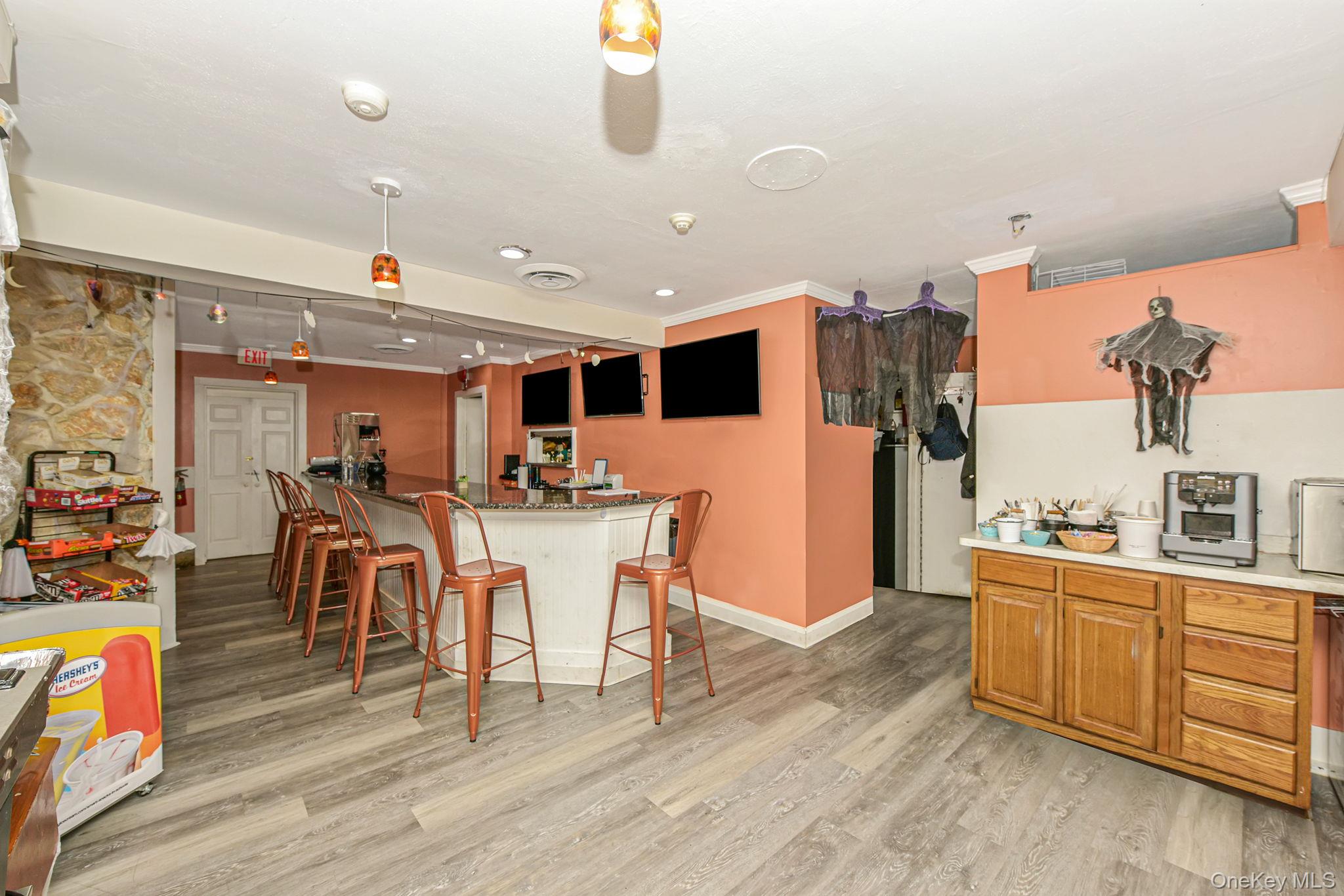 86 Birchwood Road Unit: 402