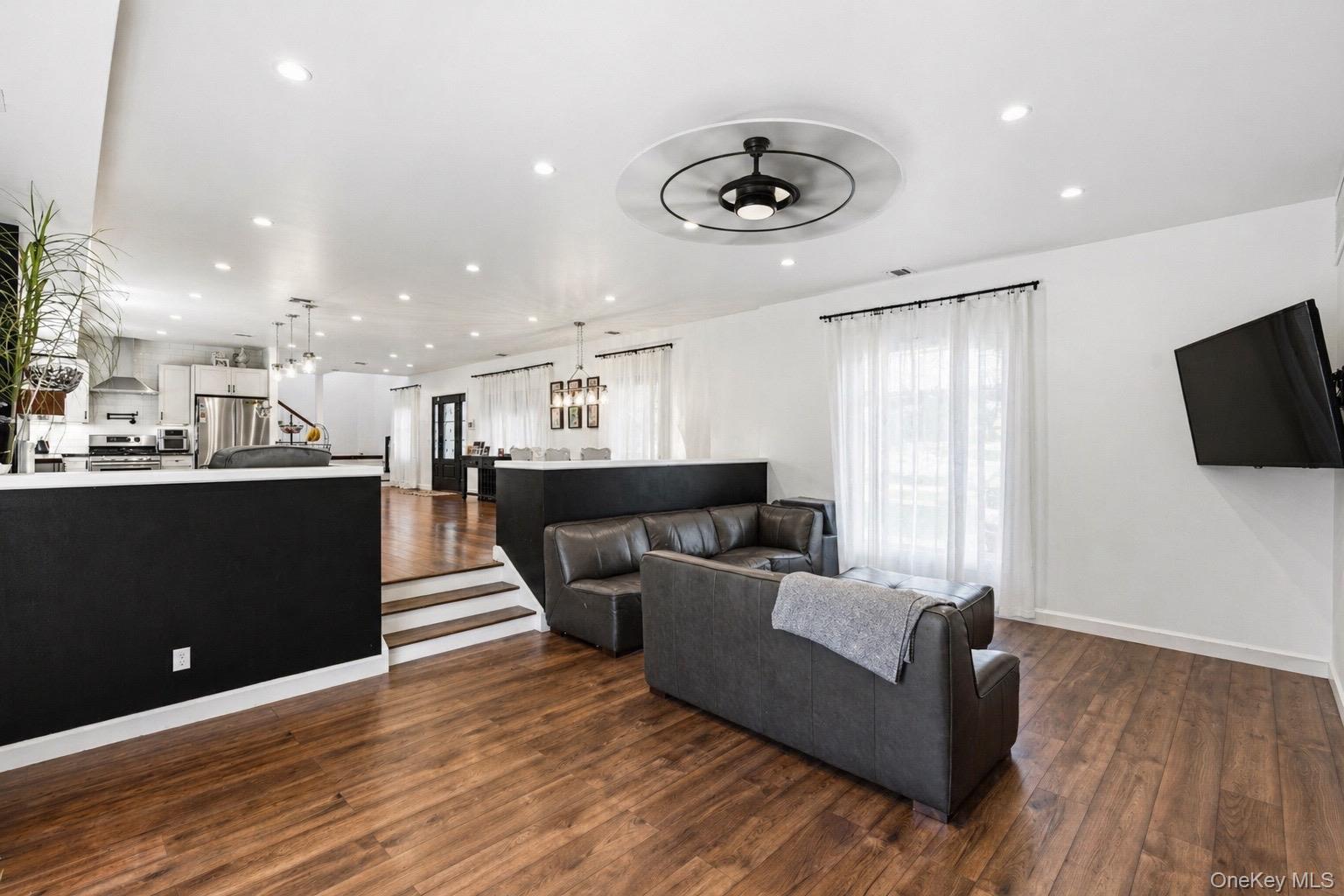 18 Pond Road