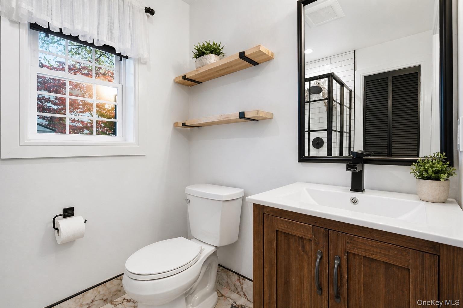 18 Pond Road
