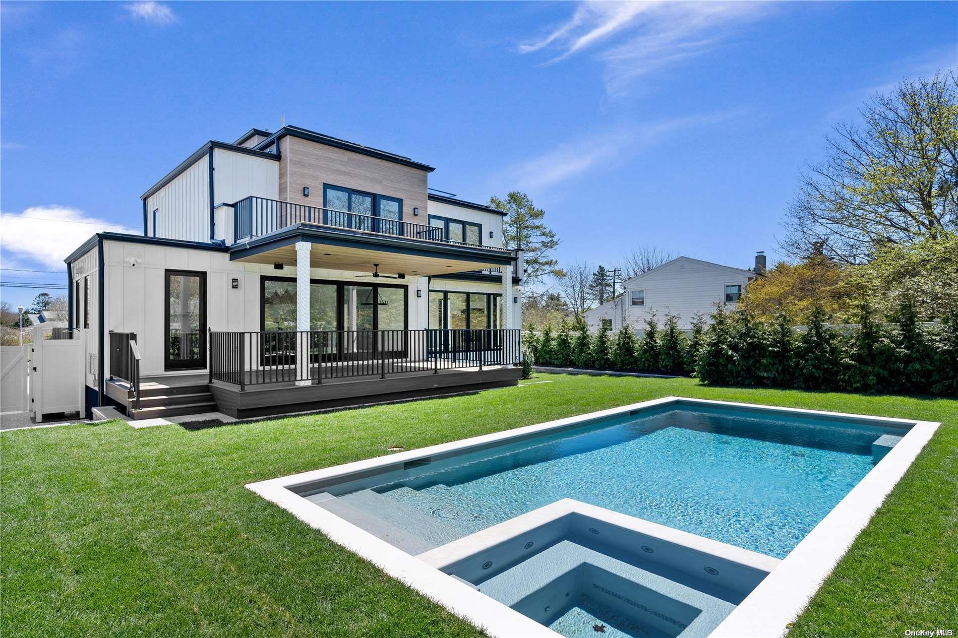 5 Little Neck Road