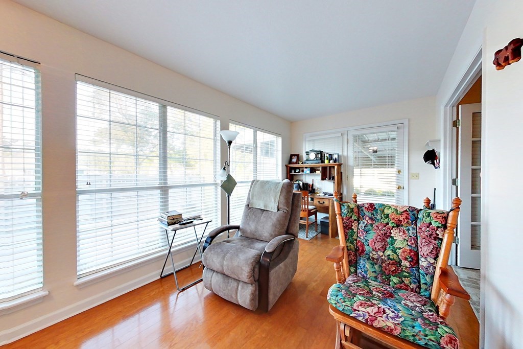 725 E Wacona Drive