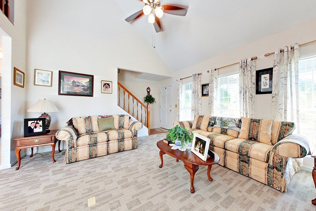 725 E Wacona Drive
