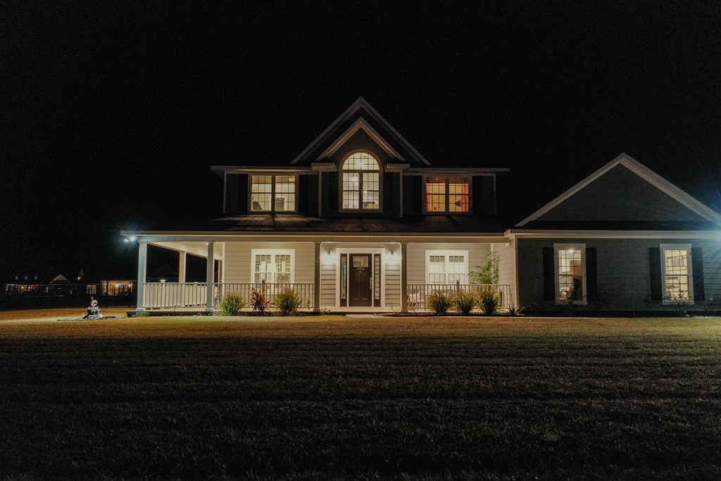 1512 Plantation Circle