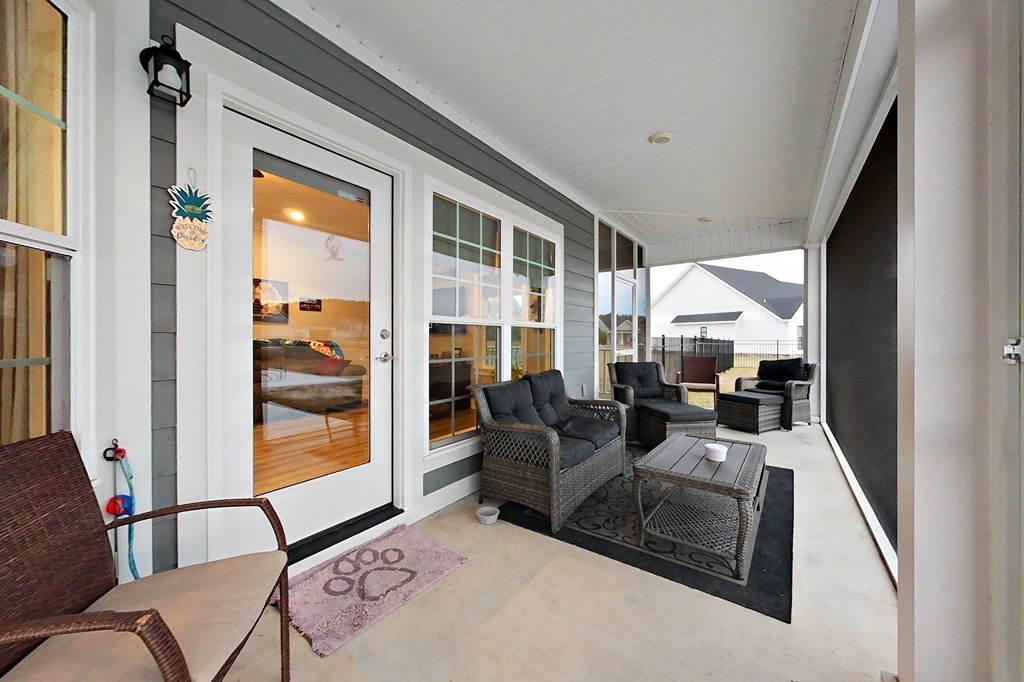 1512 Plantation Circle