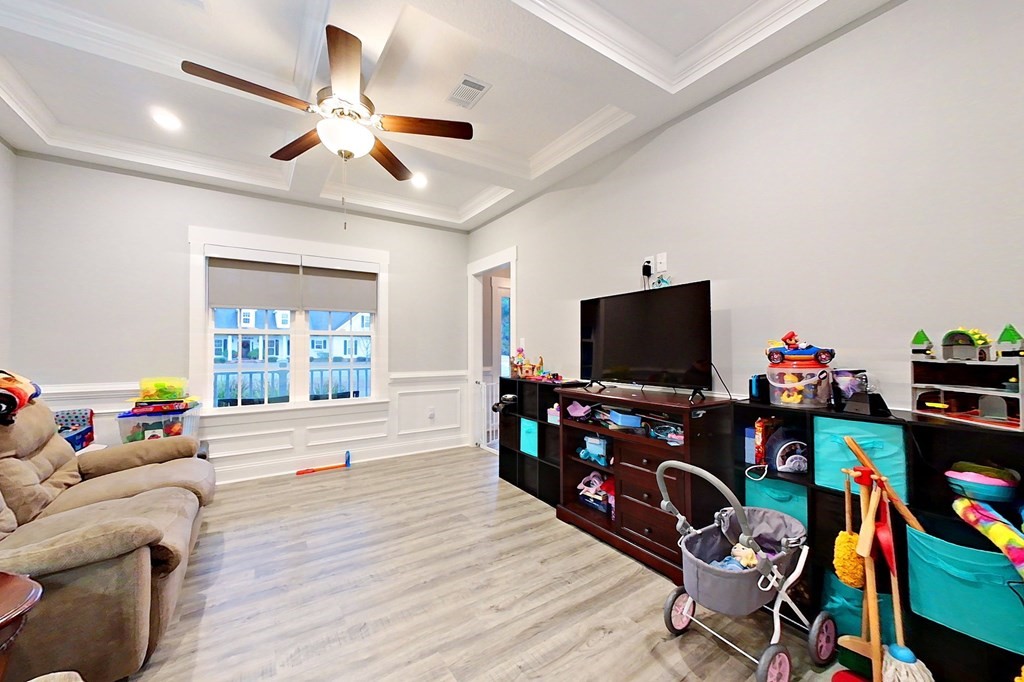 1512 Plantation Circle