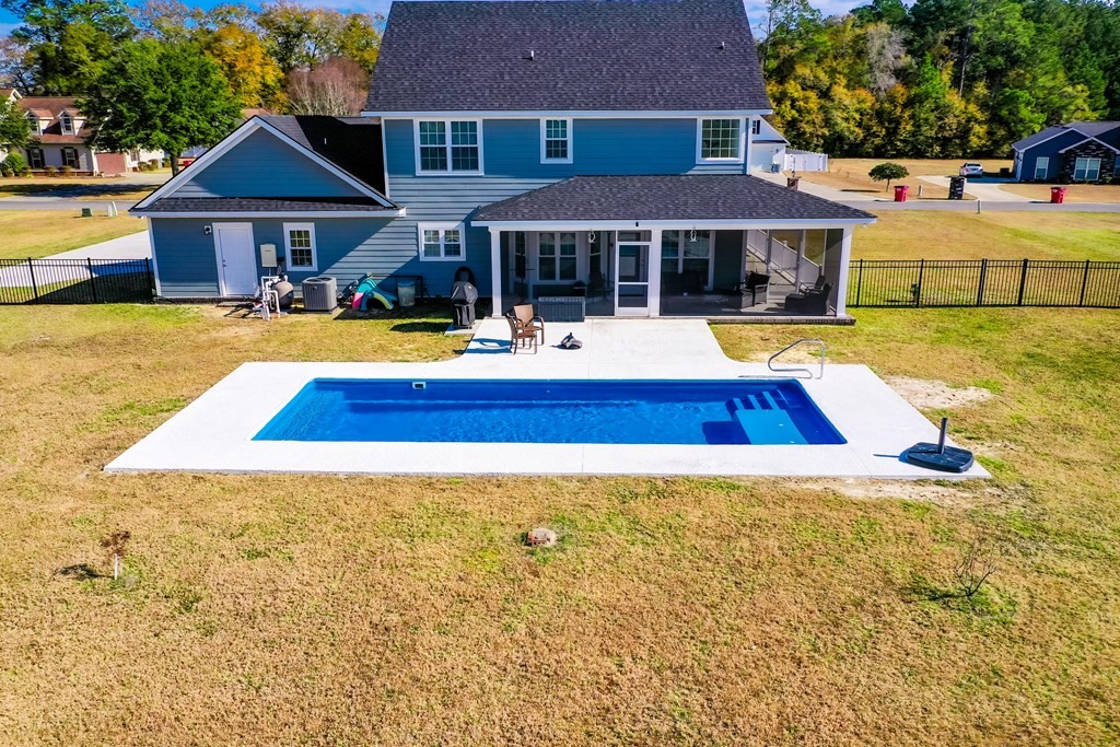 1512 Plantation Circle
