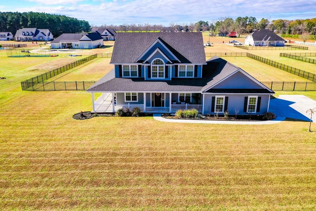 1512 Plantation Circle