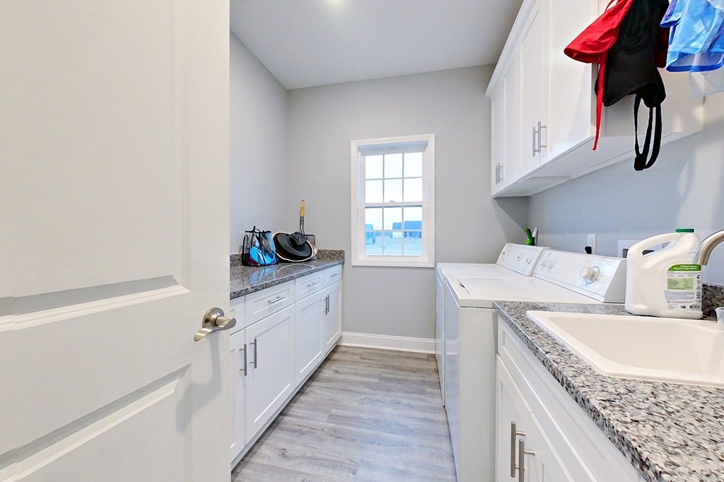 1512 Plantation Circle