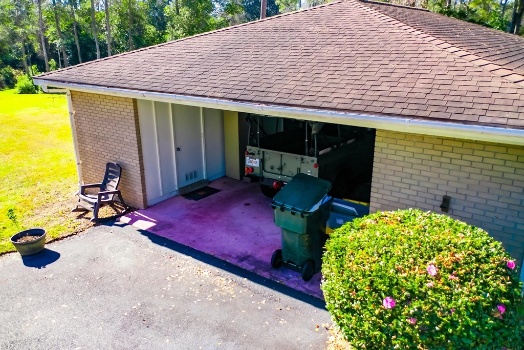 1600 Seminole Trail