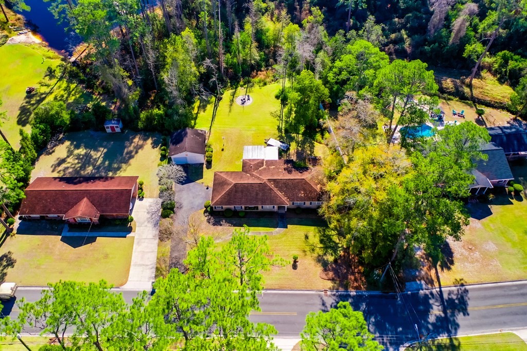 1600 Seminole Trail