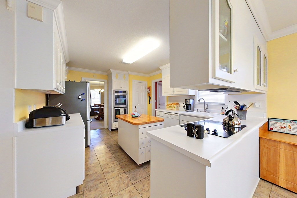 1600 Seminole Trail