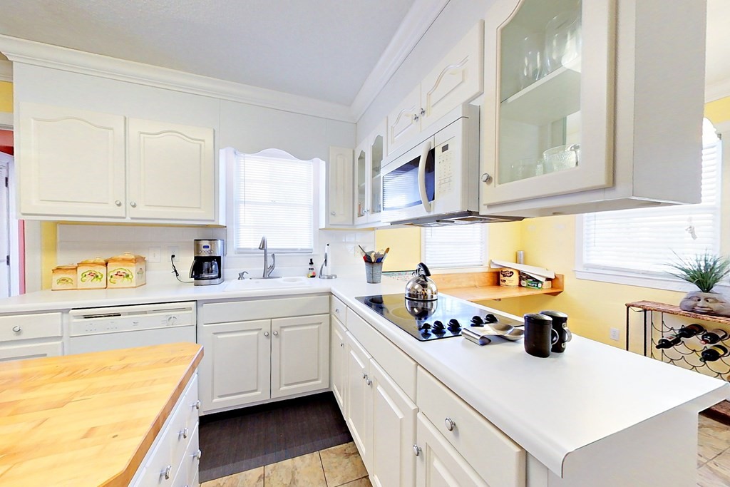 1600 Seminole Trail