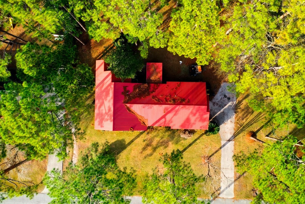 133 Lakeside Drive