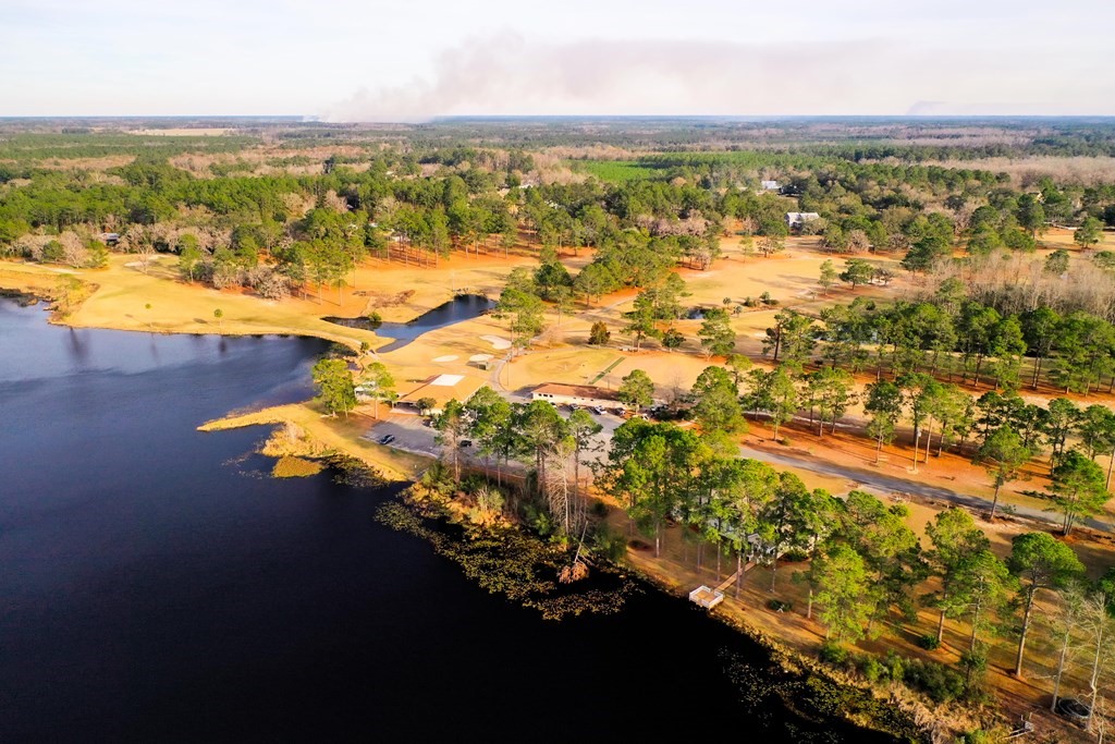 133 Lakeside Drive