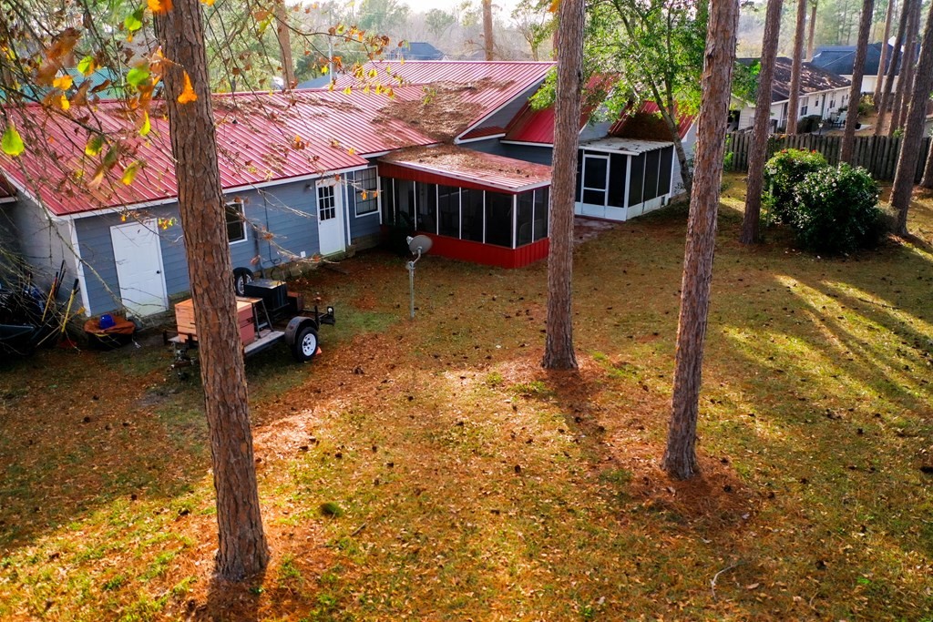 133 Lakeside Drive