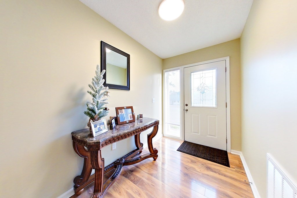 133 Lakeside Drive