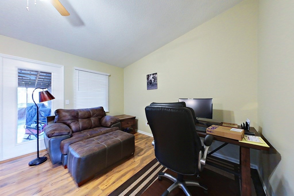 133 Lakeside Drive