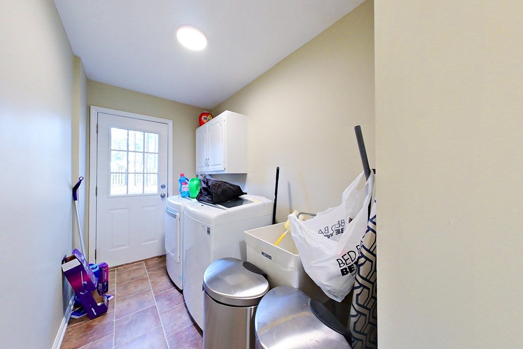 133 Lakeside Drive