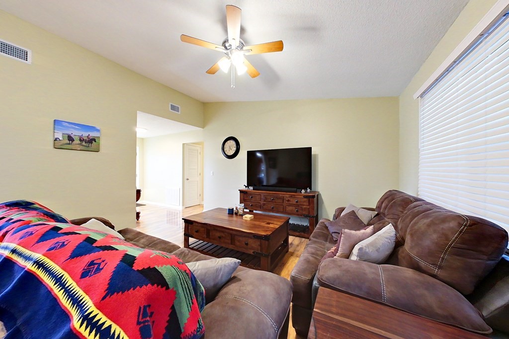 133 Lakeside Drive