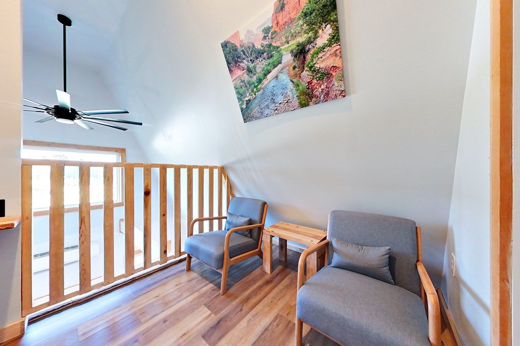 5588 Brunswick Highway