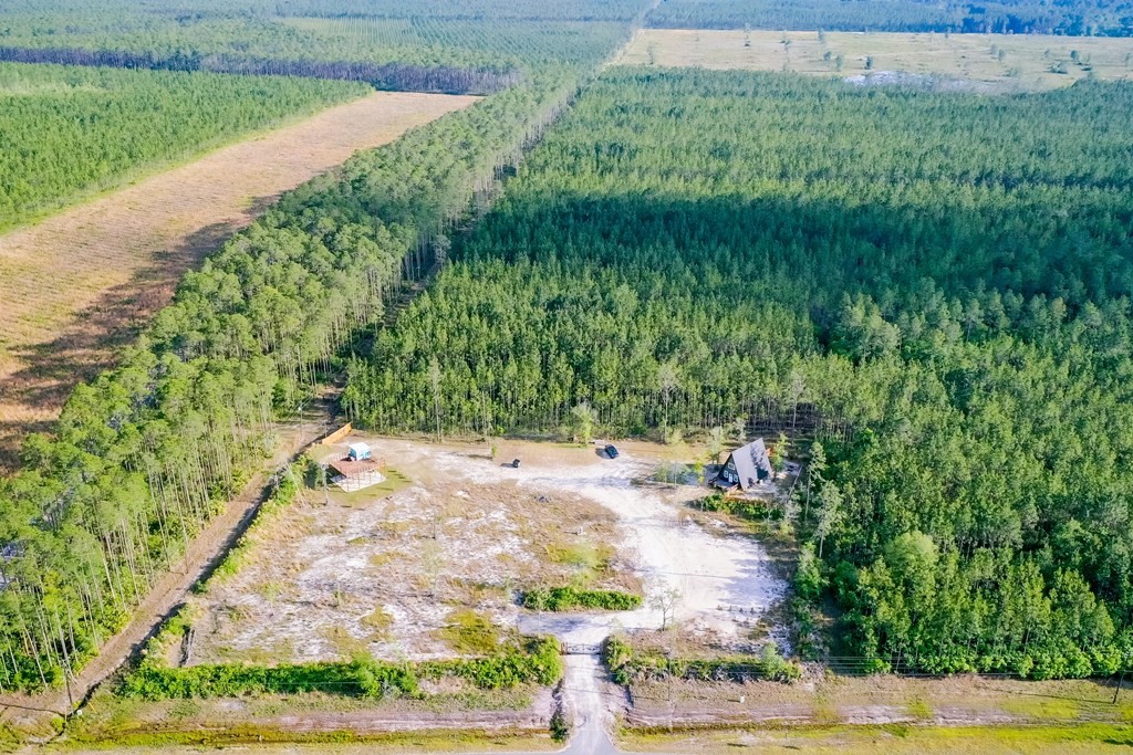 5588 Brunswick Highway