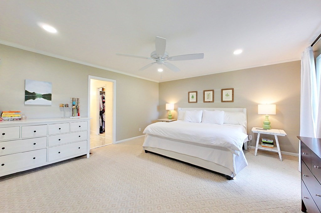 1267 S River Oaks Drive