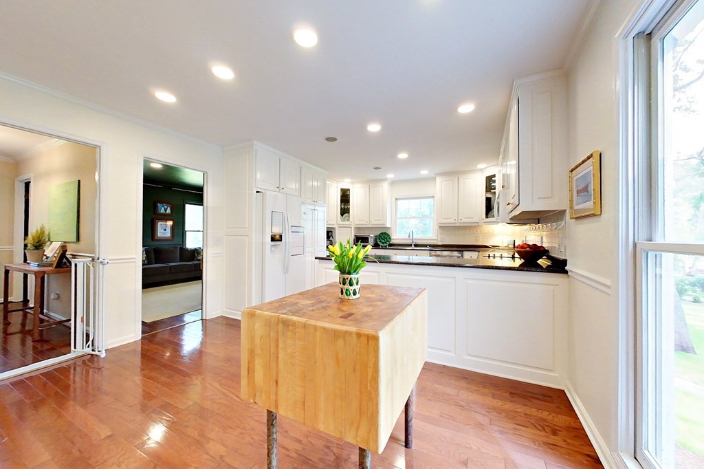 1267 S River Oaks Drive