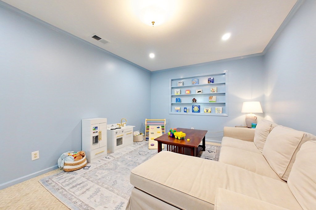 1267 S River Oaks Drive