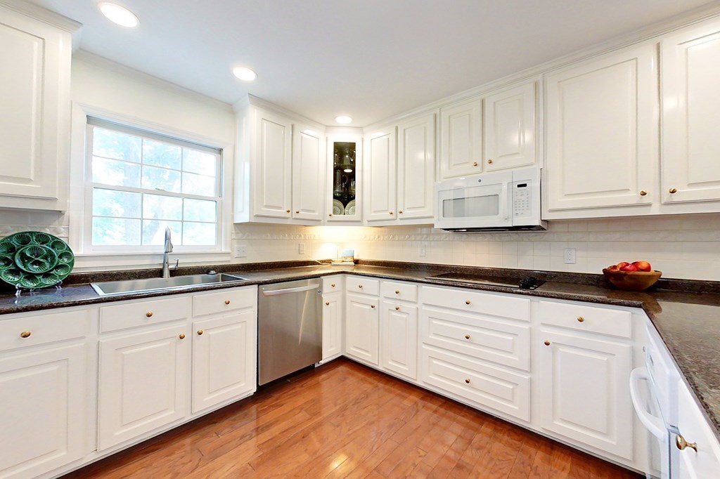 1267 S River Oaks Drive