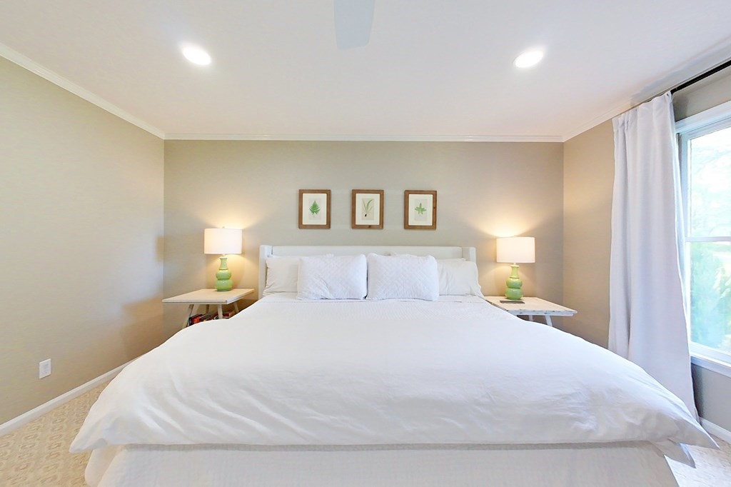 1267 S River Oaks Drive