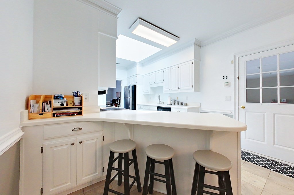 1035 Riverdale Drive