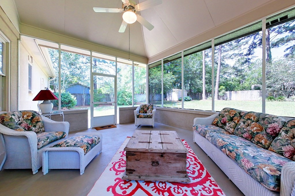 1035 Riverdale Drive