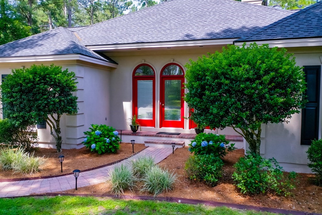 1035 Riverdale Drive