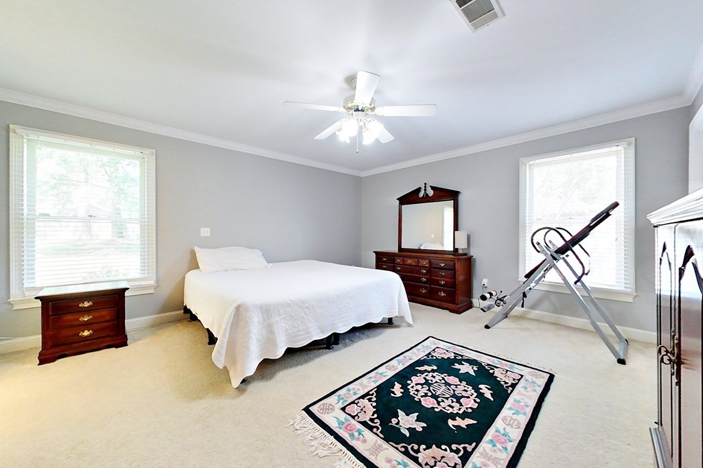 1035 Riverdale Drive