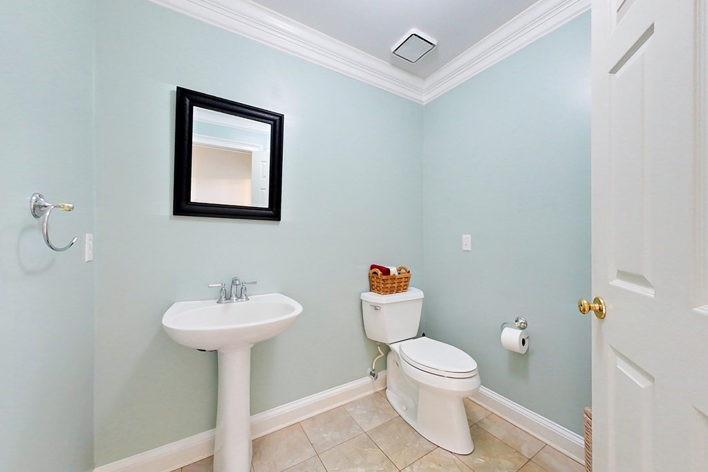 1035 Riverdale Drive