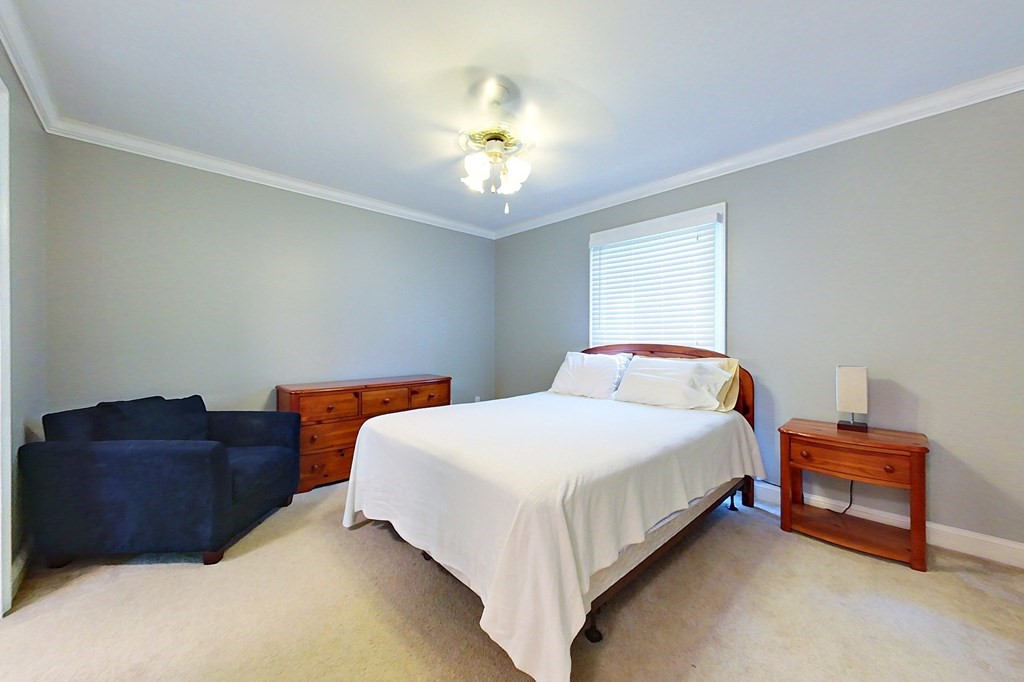 1035 Riverdale Drive