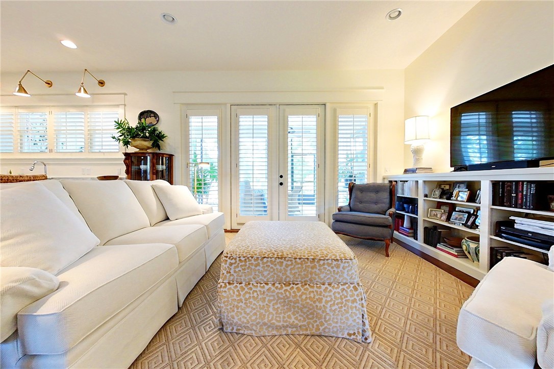 4111 Mulligan Circle